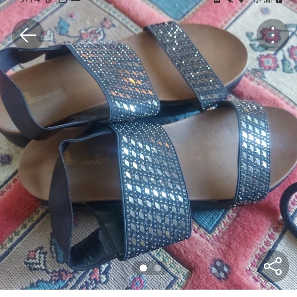 Sandal